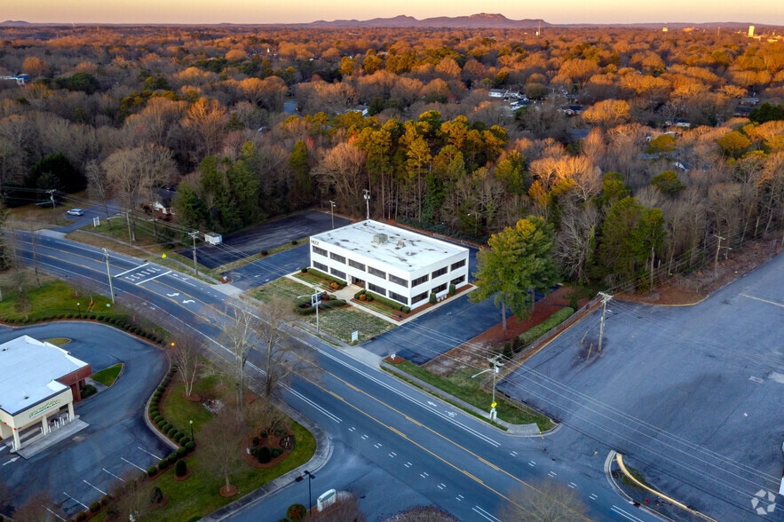 More Photos Of 1422 Burtonwood Dr, Gastonia Office Residential For Lease