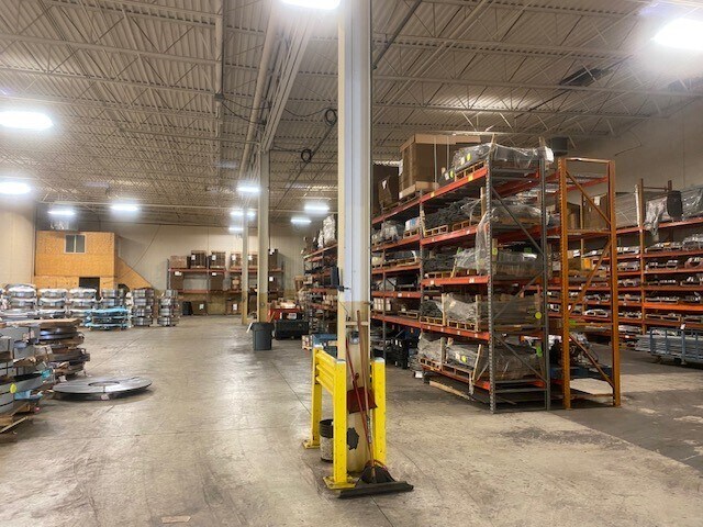 More Photos Of 15065 32 Mile Rd, Romeo Warehouse For Lease