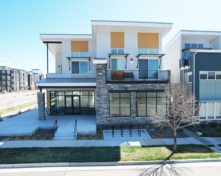 More Photos Of 944 Jerome St, Fort Collins General Retail For Sale