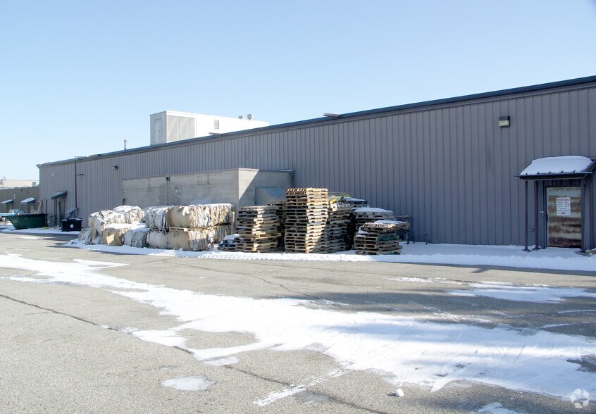 More Photos Of 1110-1122 N Superior Ave, Tomah Unknown For Lease