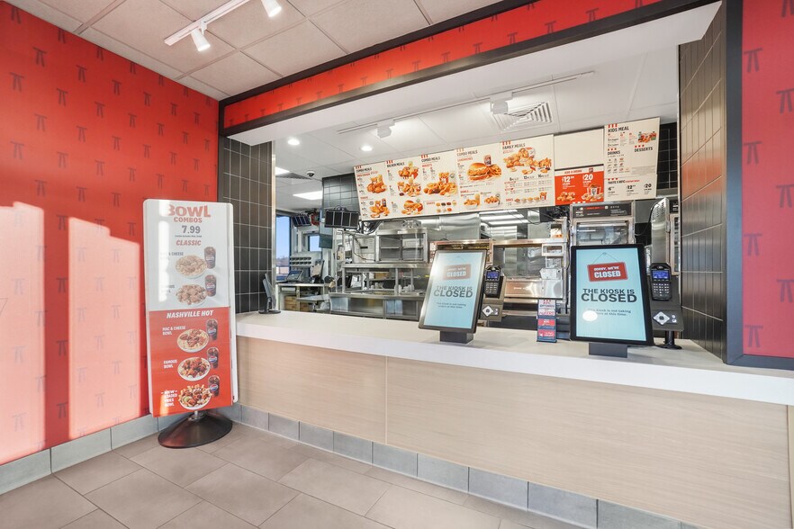 More Photos Of 1500 Hamilton Blvd, Sioux City Fast Food For Sale