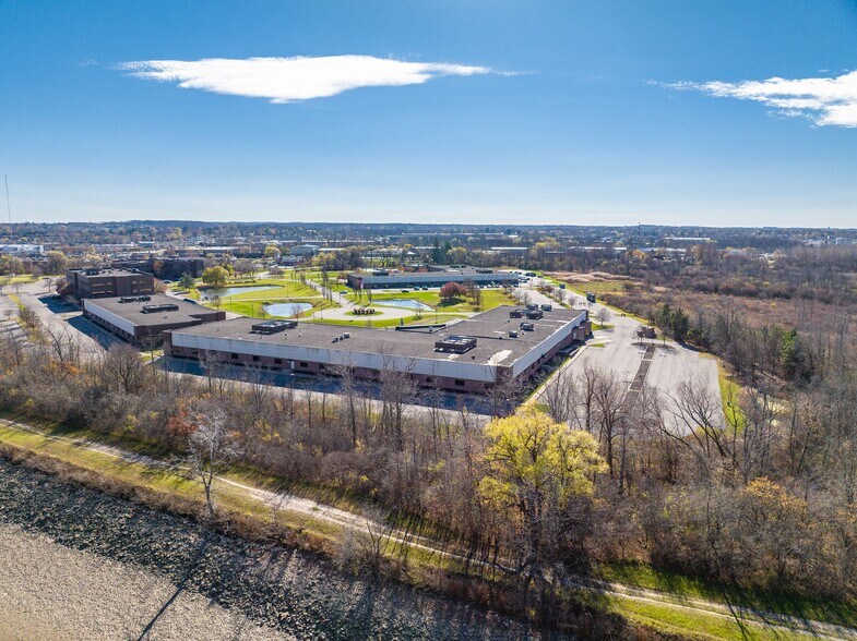More Photos Of 500 Canal View Blvd, Rochester Unknown For Lease
