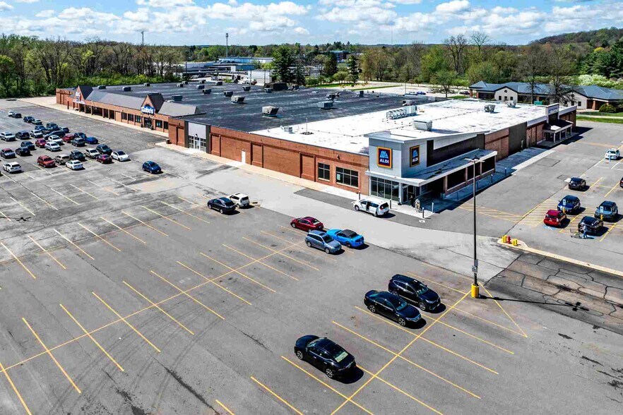 More Photos Of W Market St, Akron Land For Lease