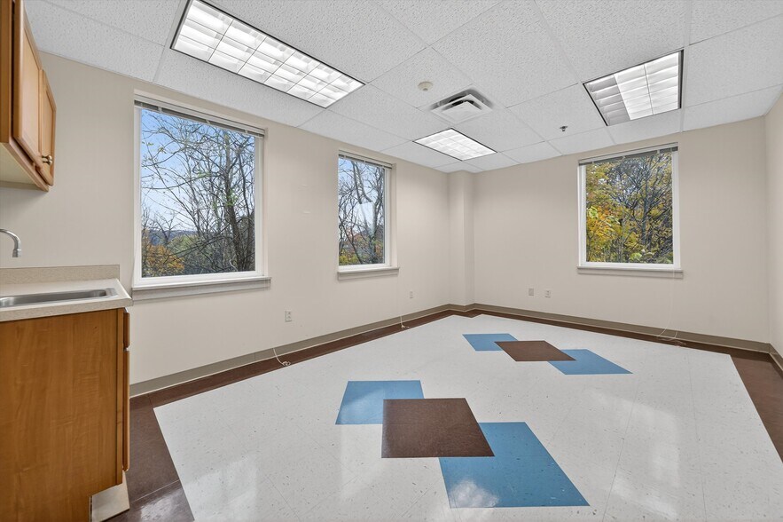 More Photos Of 161 E Main St, Port Jervis Medical For Sale