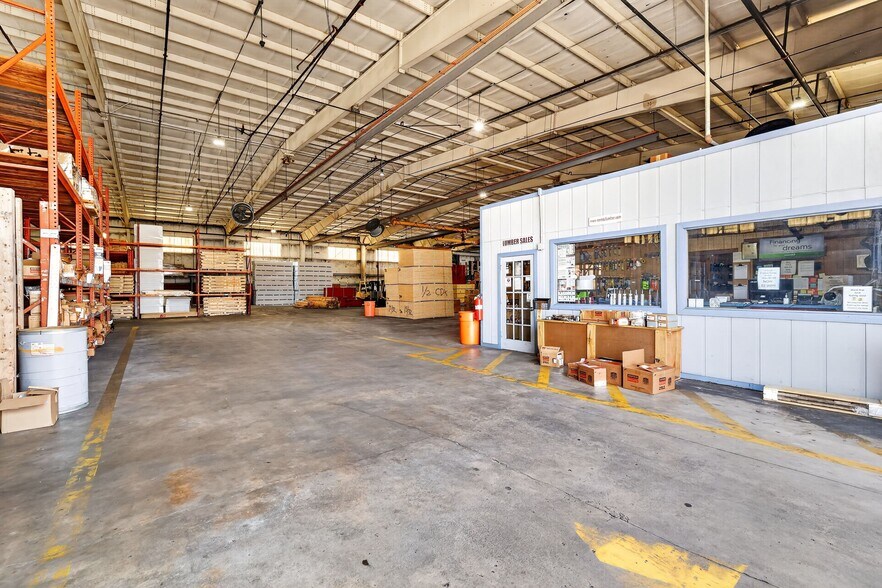 More Photos Of 722 Duck Lake Rd, Lady Lake Industrial For Sale