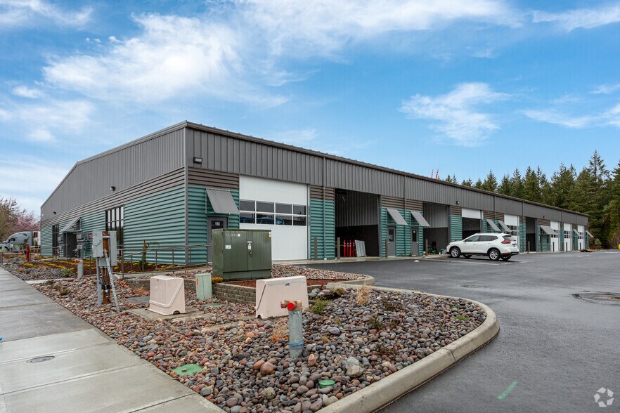 More Photos Of 7940 29th, Lacey Distribution For Lease