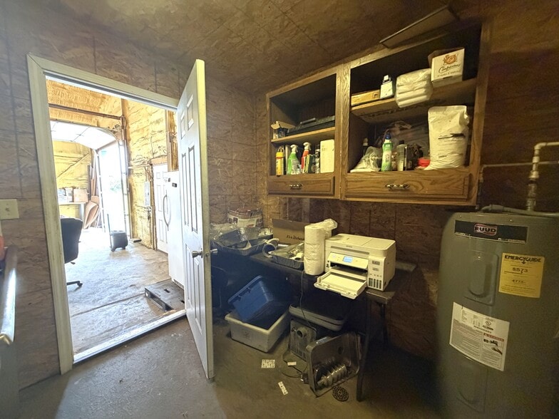 More Photos Of 26274 Highway H, Marshall Distribution For Sale