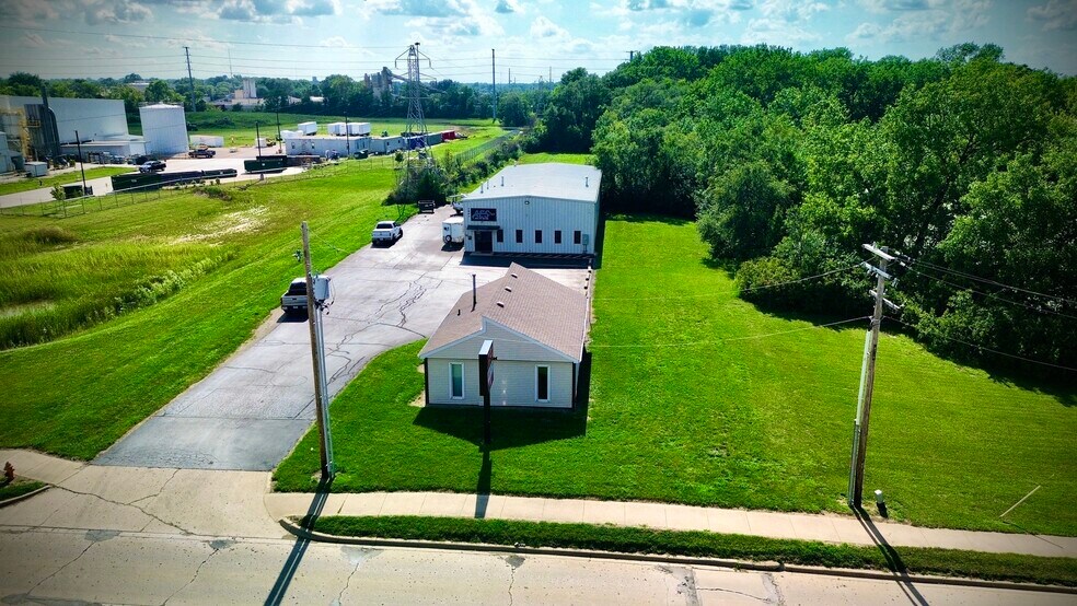 More Photos Of 2801 N Jasper St, Decatur Industrial For Sale