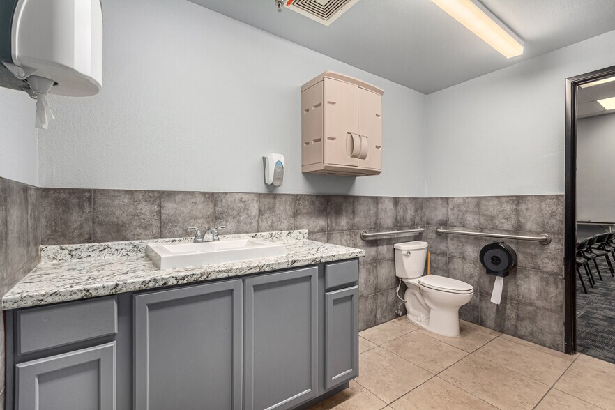 More Photos Of 5827 N 35th Ave, Phoenix Schools For Sale