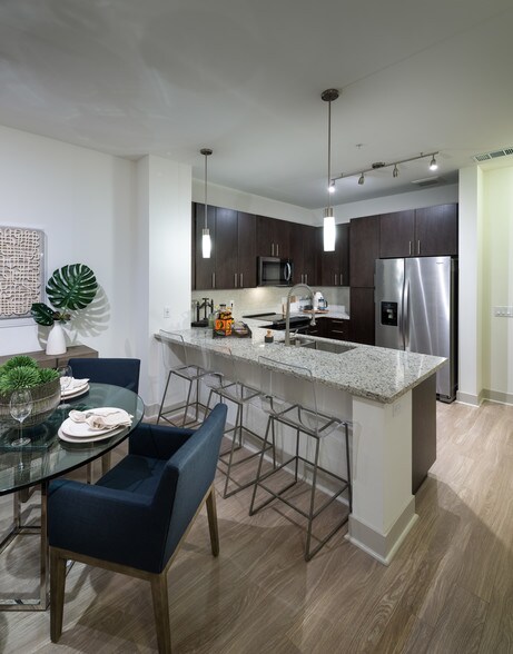 More Photos Of 2450 Valdez St, Oakland Apartments For Lease