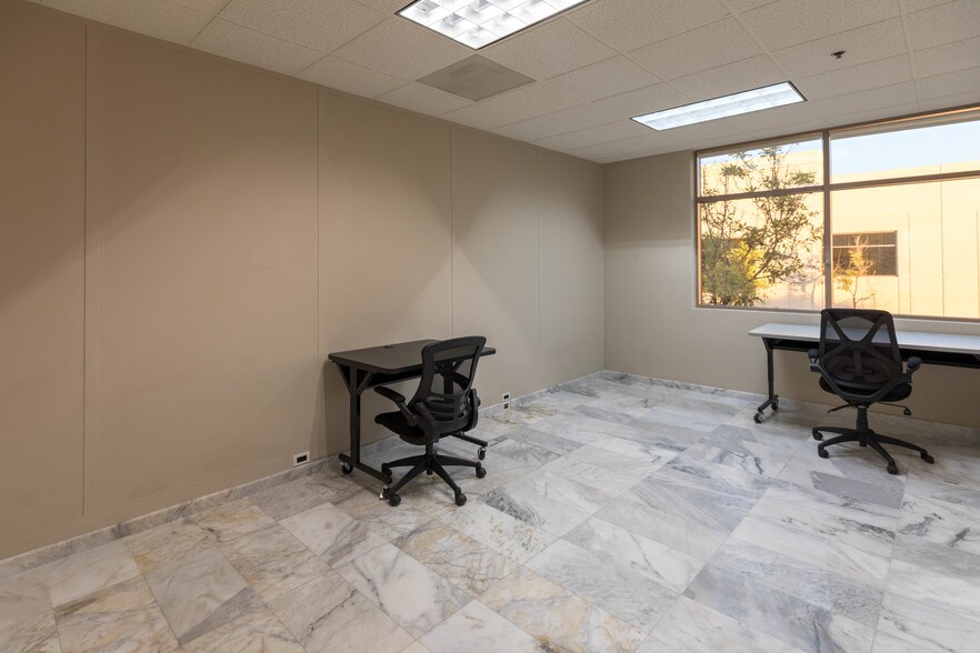 More Photos Of 27 Peters Canyon Rd, Irvine Office For Lease