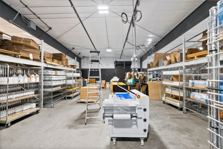 More Photos Of 110 Commercial Blvd, Flat Rock Manufacturing For Sale