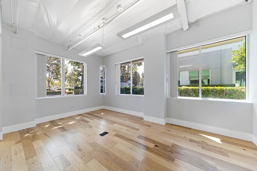 More Photos Of 9205 Research Dr, Irvine Loft Creative Space For Sale