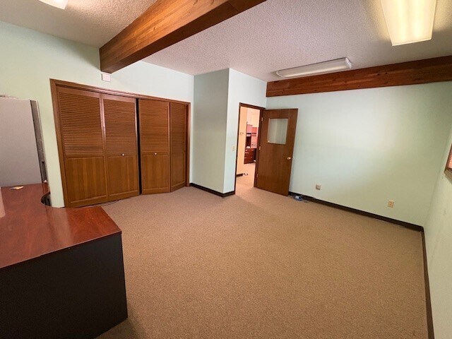 More Photos Of 24461 Welches Rd, Welches Medical For Lease