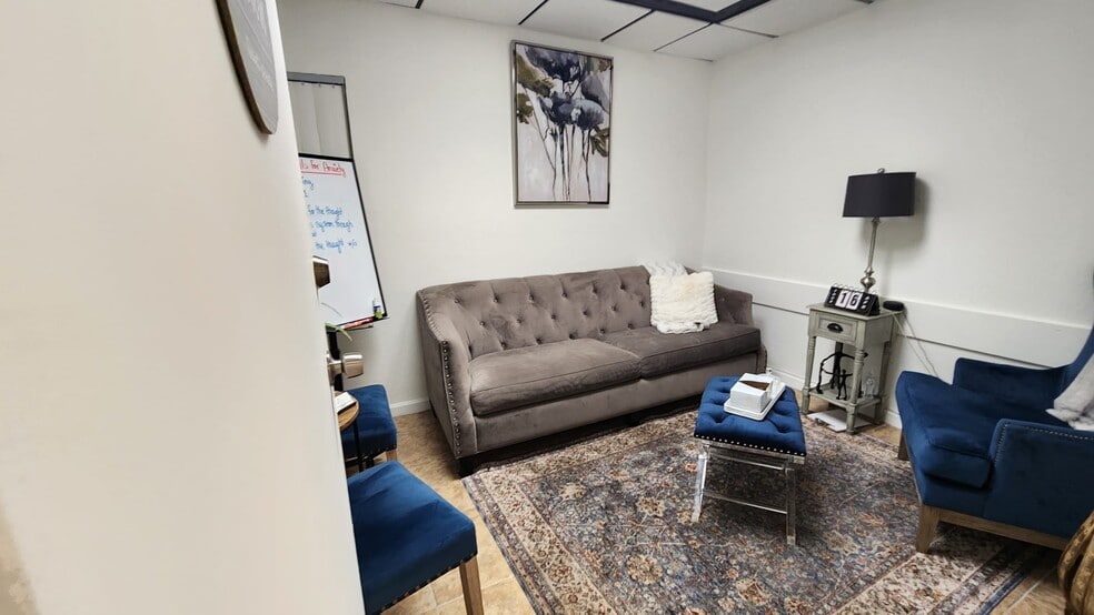More Photos Of 7800 W Oakland Park Blvd, Sunrise Medical For Sale