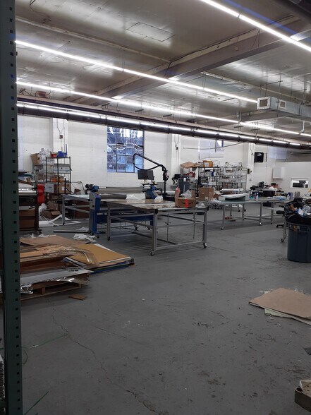 More Photos Of 31 Walnut St, New Windsor Township Industrial For Sale