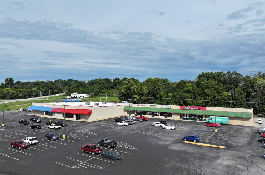 Primary Photo Of 855 Campbellsville Rd, Greensburg Storefront For Lease