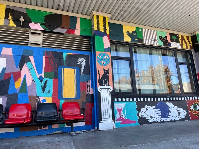 More Photos Of 232 SE Oak St, Portland Warehouse For Lease