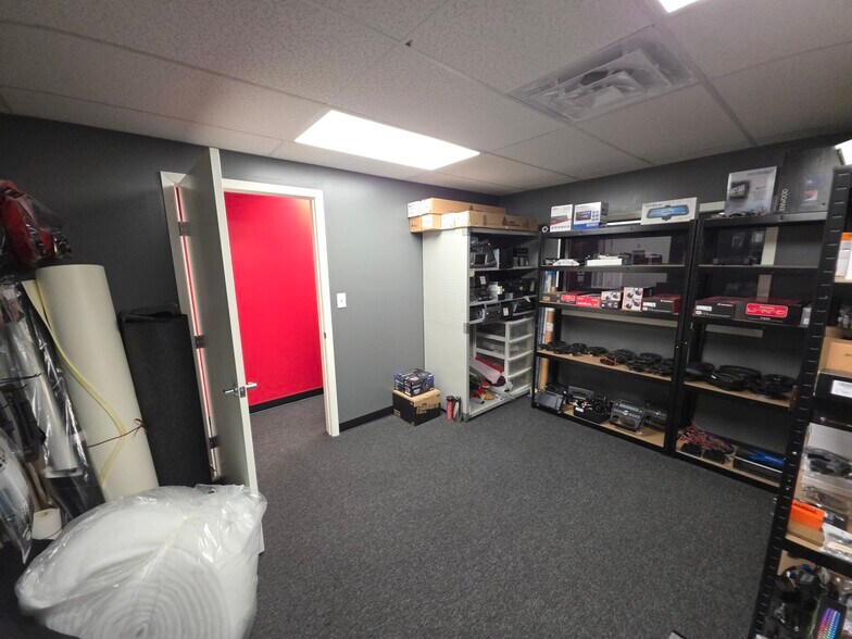 More Photos Of 6611 FM 1464, Richmond General Retail For Sale