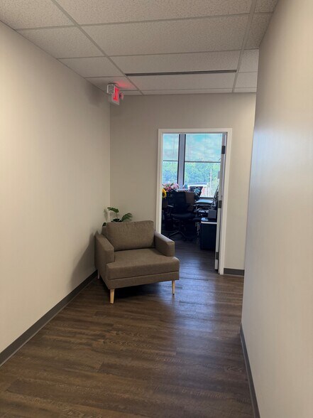 More Photos Of 133-135 Main St, Lockport Office For Lease