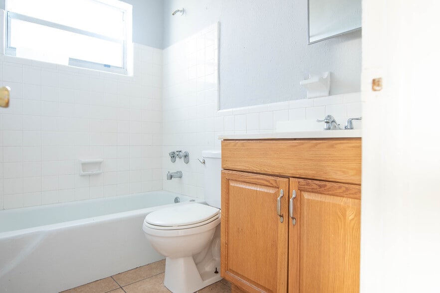 More Photos Of 2130 Avenue S, Riviera Beach Apartments For Sale