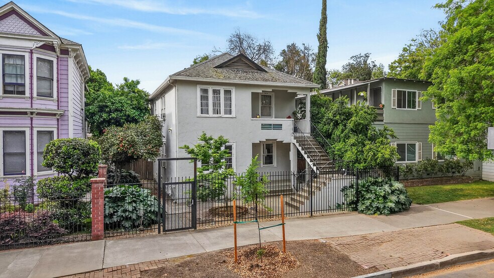 More Photos Of 1412 F St, Sacramento Apartments For Sale