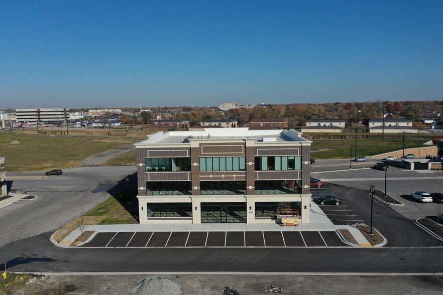 More Photos Of 45th @ Calumet, Munster Medical For Lease