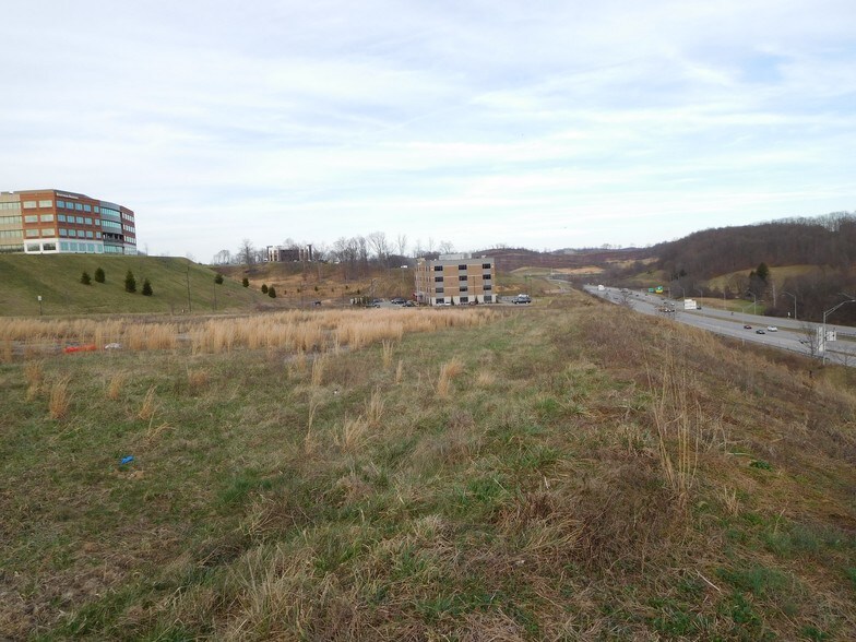 More Photos Of White Oaks Blvd, Bridgeport Land For Lease