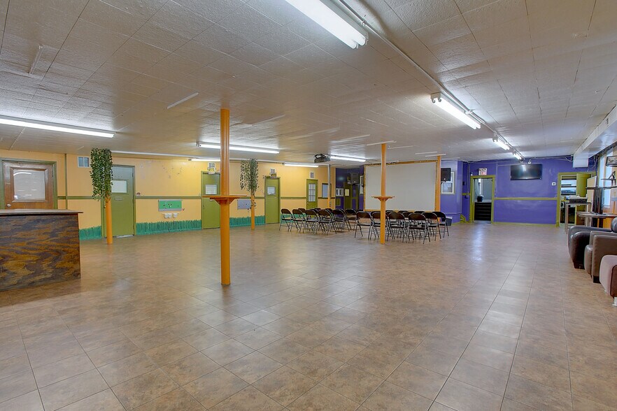 More Photos Of 1321-1323 S Austin Blvd, Cicero Religious Facility For Sale