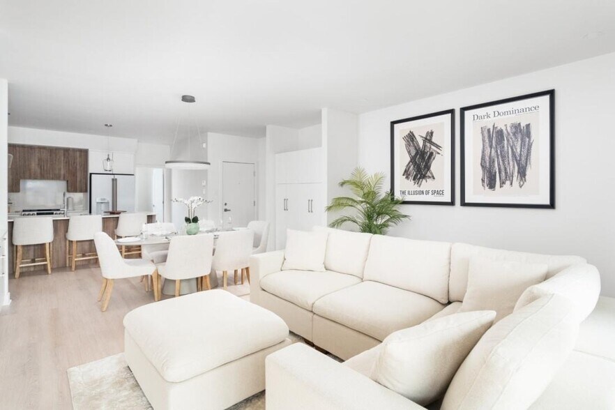 More Photos Of 13575 Rue Du Médoc, Mirabel Apartments For Sale