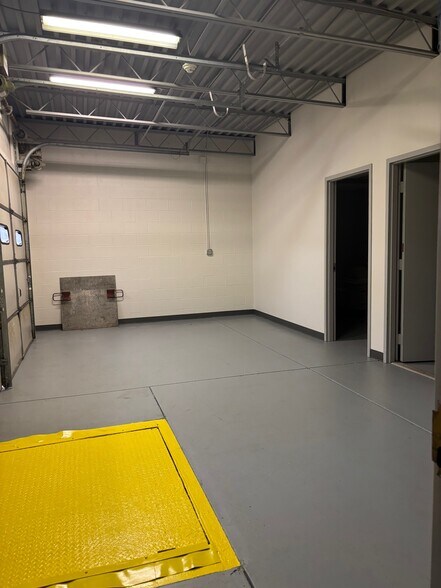 More Photos Of 85 S Long St, Williamsville Office For Lease