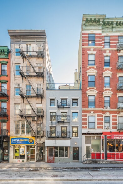 More Photos Of 301 E Houston St, New York Apartments For Sale