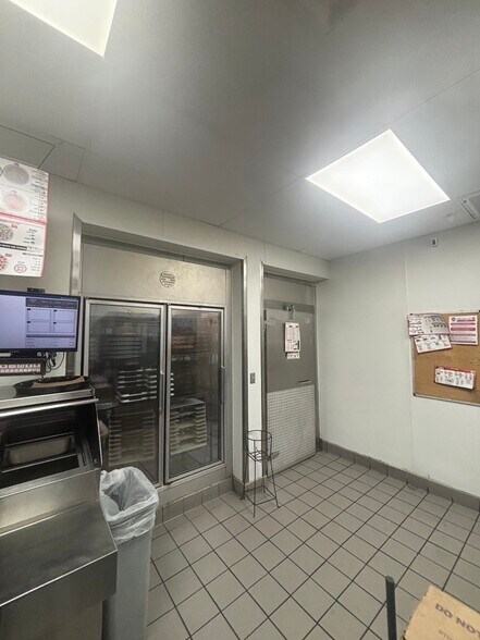 More Photos Of 1720 N Central Expy, McKinney Unknown For Lease