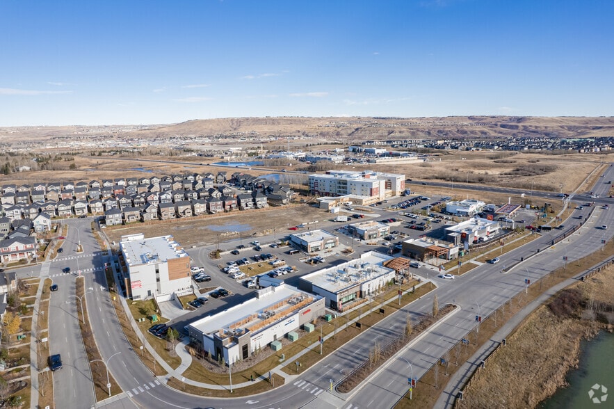 More Photos Of 50 Fireside Gate, Cochrane Apartments For Lease