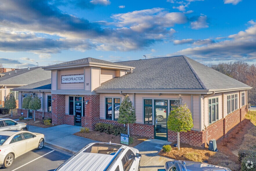 More Photos Of 323 Coddle Market Dr NW, Concord Unknown For Lease