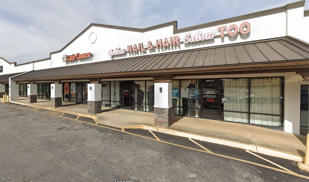 More Photos Of 1032 Boll Weevil Cir, Enterprise Storefront For Lease