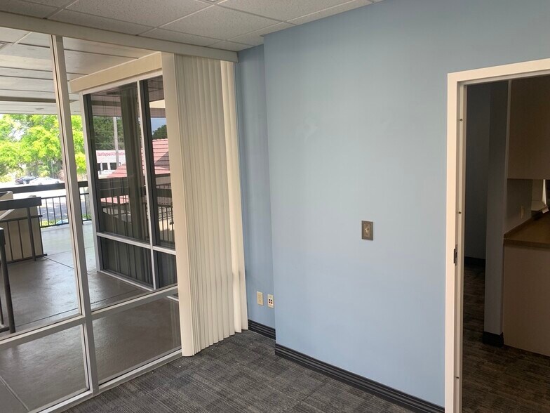 More Photos Of 668-670 N Orlando Ave, Maitland Office For Sale