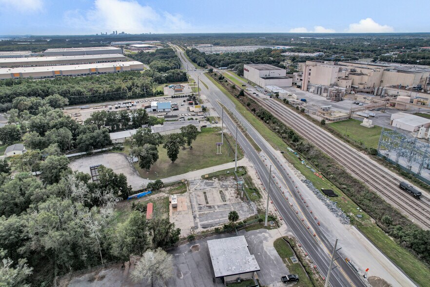 More Photos Of 10927 N Main St, Jacksonville Land For Sale