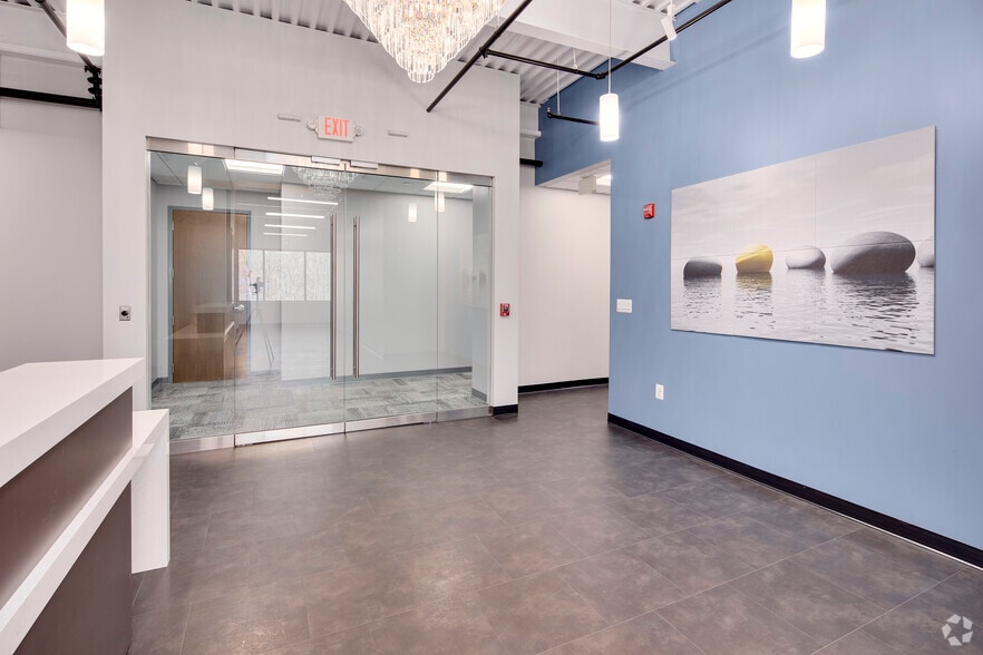 More Photos Of 22365 Broderick Dr, Sterling Medical For Lease