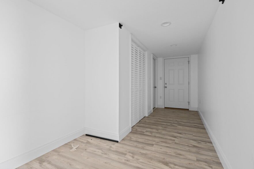More Photos Of 901 S Main St, Rocky Top Office For Lease