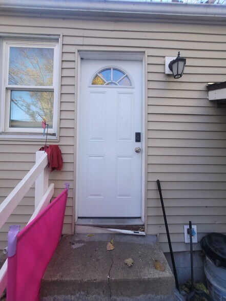 More Photos Of 1458 W 32nd St, Indianapolis Apartments For Sale