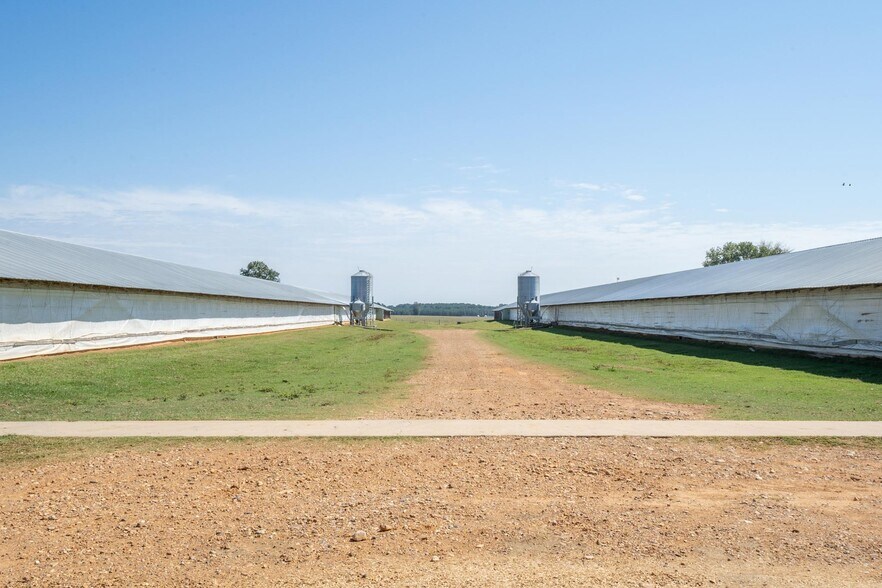 More Photos Of 389 HWY 174, Hope Specialty For Sale