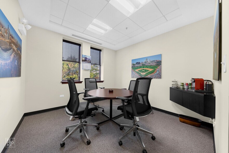 More Photos Of 1 Walker Ave, Clarendon Hills Office For Lease