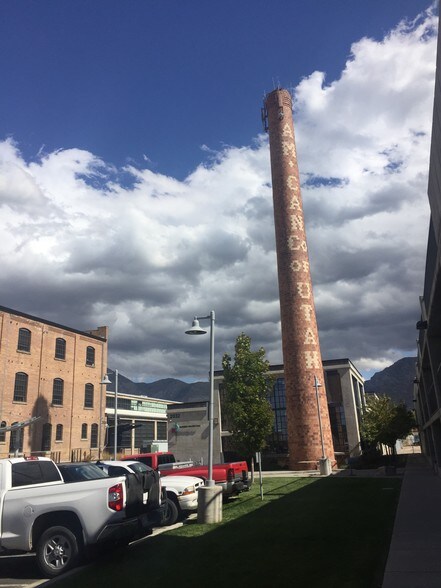 More Photos Of 2036 Lincoln Ave, Ogden Office For Lease