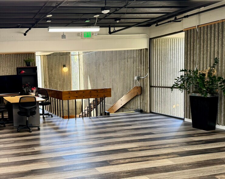 More Photos Of 17550 Gillette Ave, Irvine Manufacturing For Sale