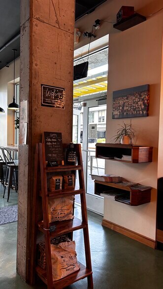 More Photos Of 2241-2245 Eastlake Ave, Seattle Storefront Retail Residential For Sale