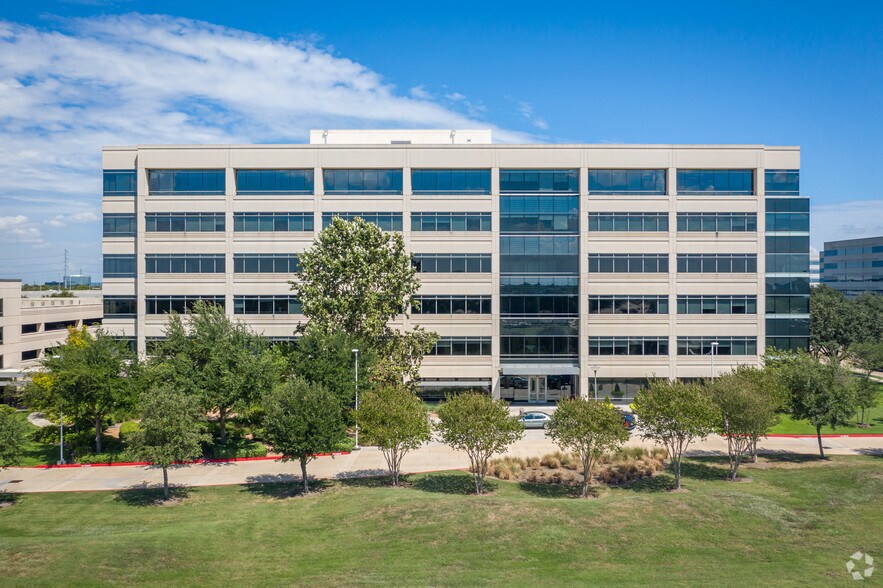 More Photos Of 6002 Rogerdale Rd, Houston Office For Lease