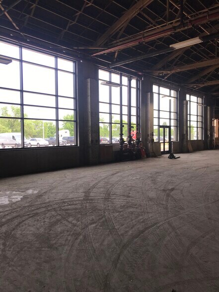 More Photos Of 5505 123rd St W, Savage Manufacturing For Lease