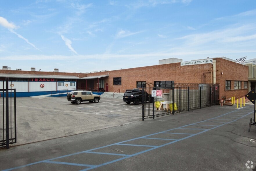 More Photos Of 610 Lairport St, El Segundo Warehouse For Sale