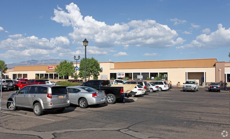 More Photos Of 6000-6200 Coors Blvd, Albuquerque Unknown For Lease